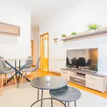 Ybh Lopez De Neira 42, 1 * Vigo