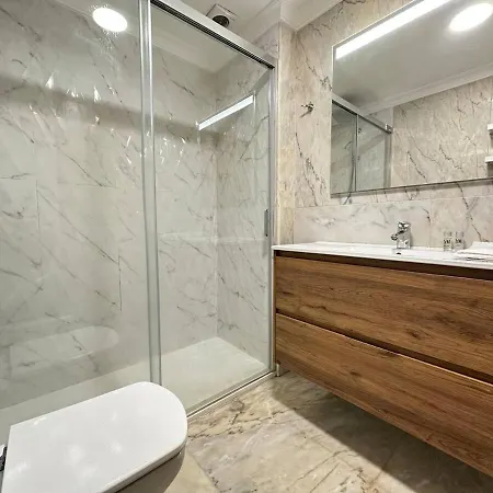 Ybh Lopez De Neira 42, 1 شقة