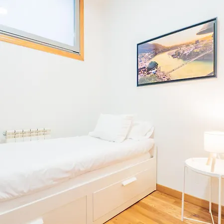 Ybh Lopez De Neira 42, 1 * Vigo