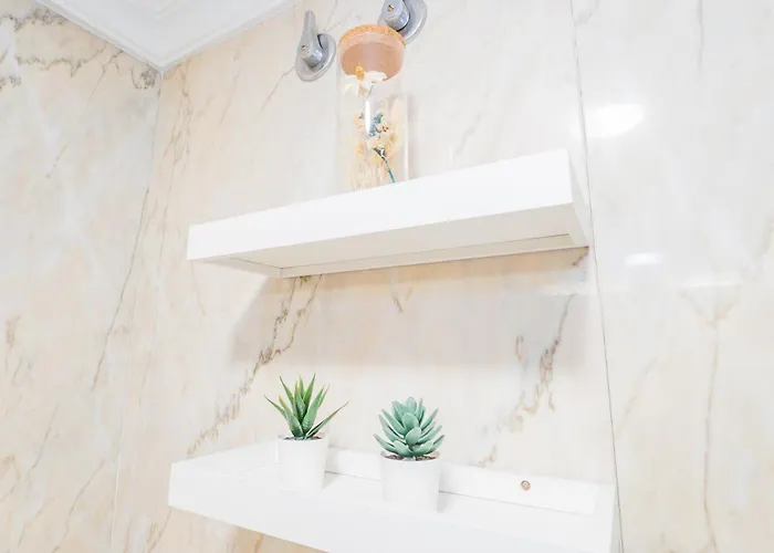 Ybh Lopez De Neira 42, 1 Daire