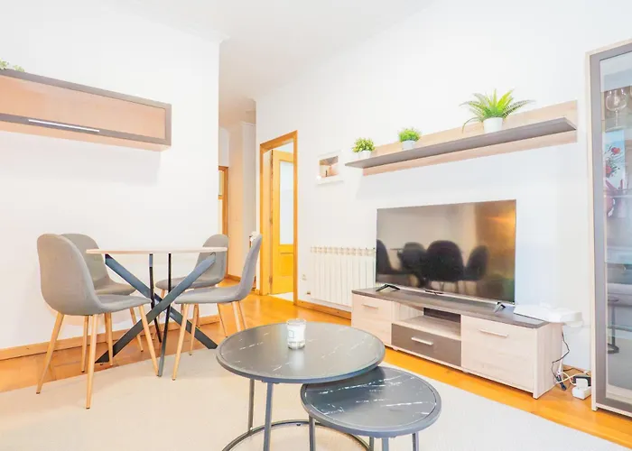 Ybh Lopez De Neira 42, 1 * Vigo