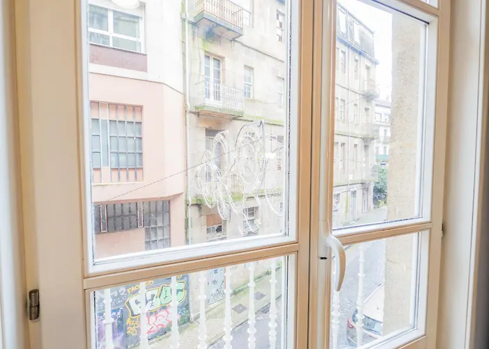 Ybh Lopez De Neira 42, 1 Vigo